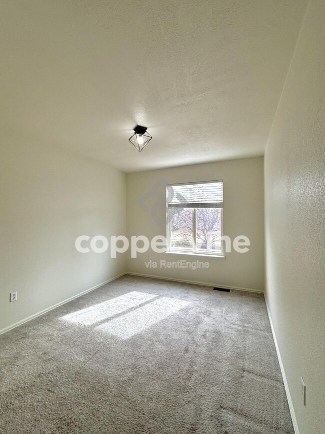 Building Photo - 3070 S Princess Cir