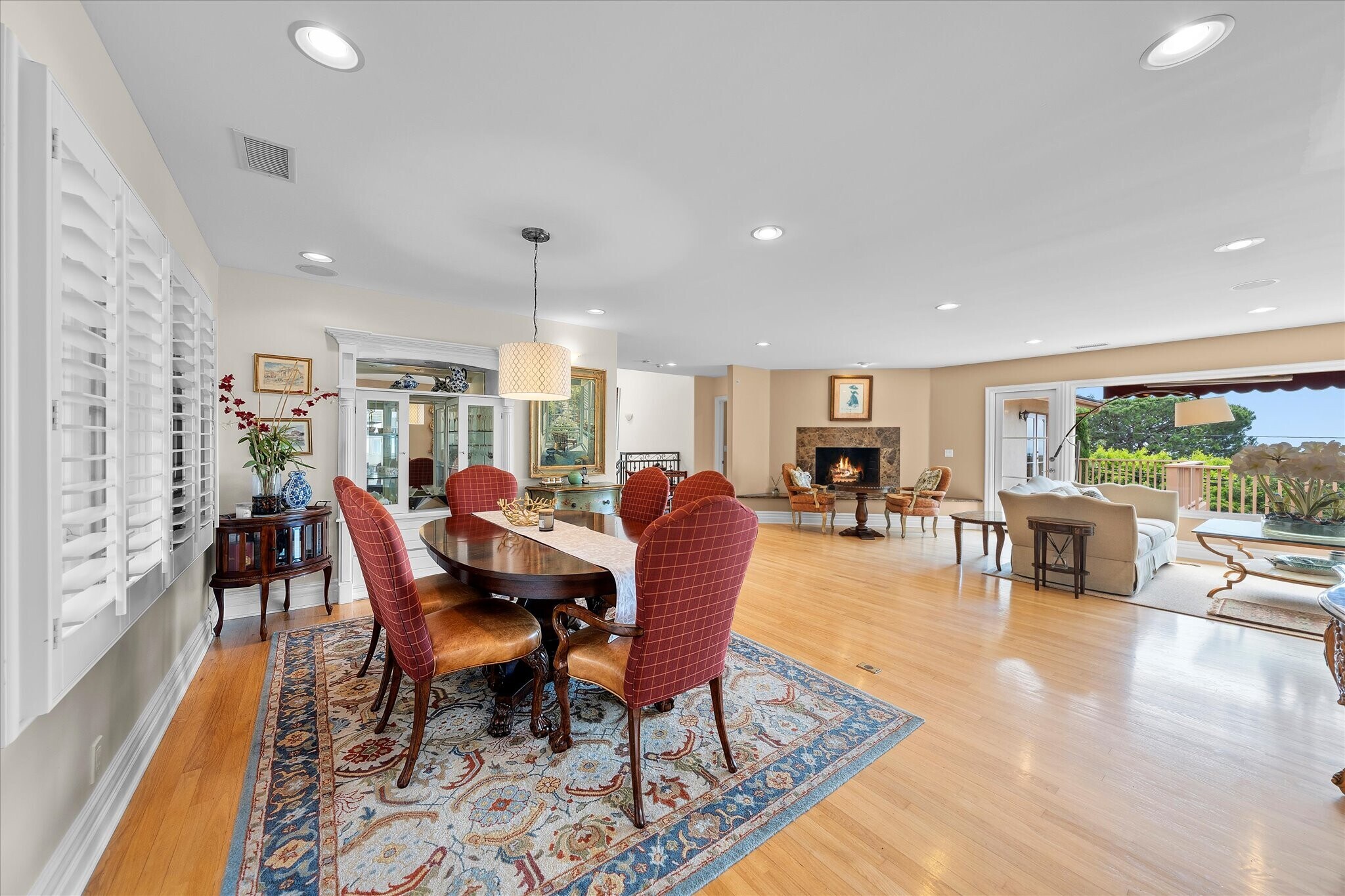 Building Photo - 2129 Palos Verdes Dr W