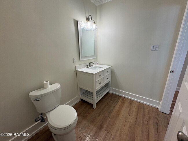Building Photo - 524 Cedar Crest Ct