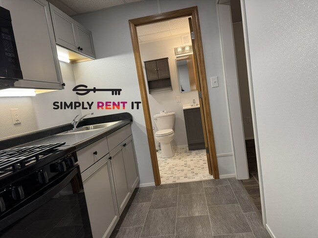 Building Photo - Renovated 1 Bedroom, 1 Bathroom Main Floor, Roland, IA