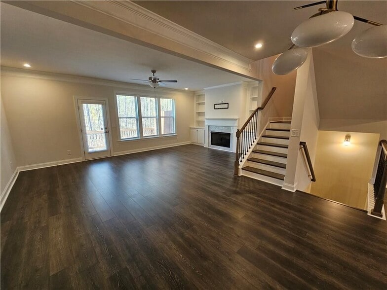 Building Photo - 5588 Terrace Bend Pl