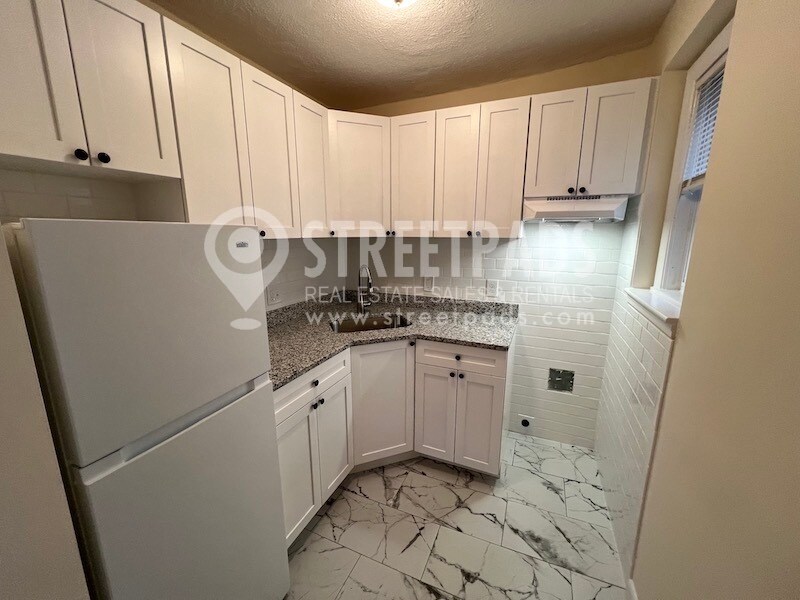 Building Photo - 2018 Commonwealth Avenue