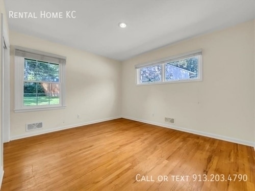 Building Photo - 6001 W 79th St