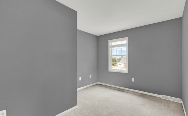 Building Photo - 81 Pebble Creek Dr