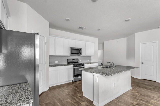 Building Photo - 228 Sunniberg Lp