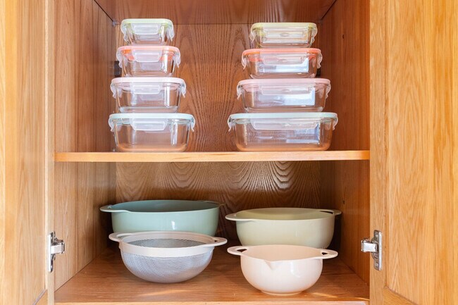 Building Photo - 2380 Aram Ave