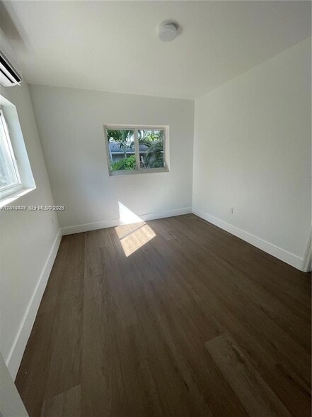 Building Photo - 2856 SW 37th Ct