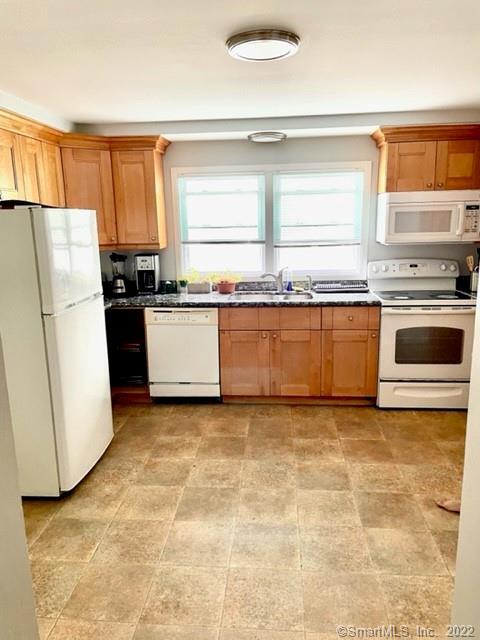 Building Photo - 36 Short St