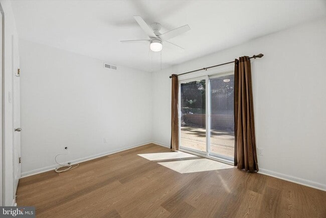 Building Photo - 153 Parker Ave