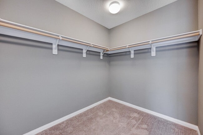 Building Photo - GORGEOUS 4 Bedroom, 2 Story Home located in the SW!