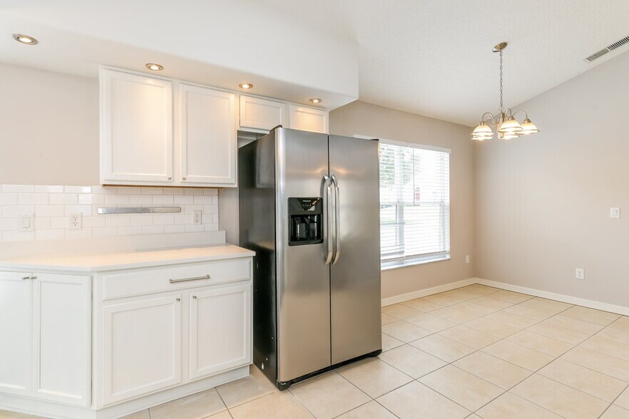 Building Photo - 2129 Fish Eagle St