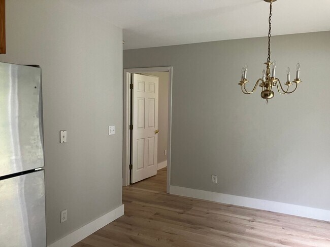 Building Photo - 426 Live Oak Walk