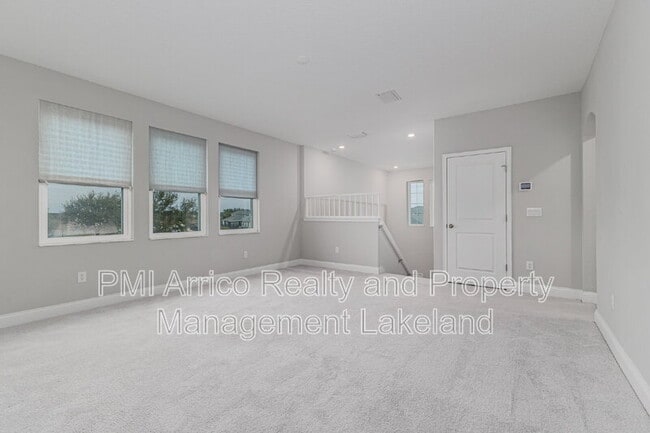 Building Photo - 2609 Village Lakes Blvd