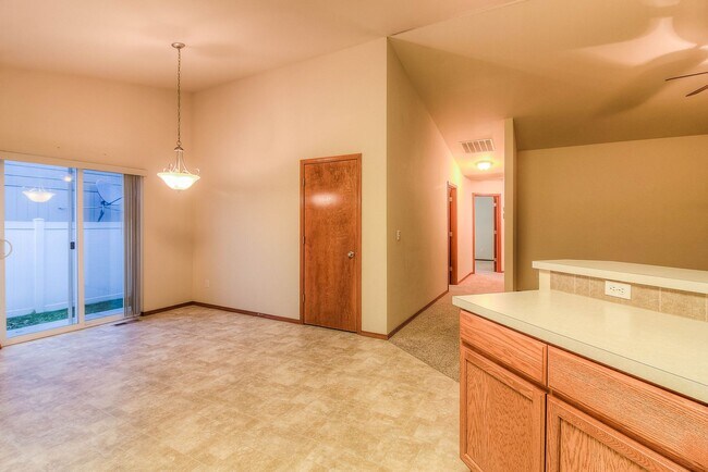 Building Photo - 1007 S 91st Ave