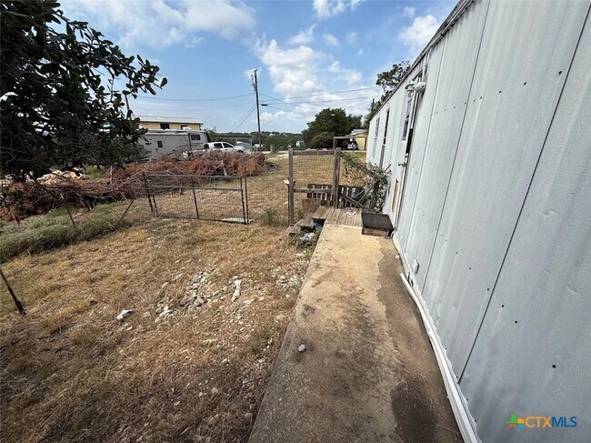 Building Photo - 1215 Cypress Dr