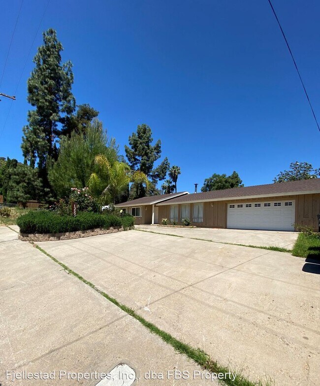 Primary Photo - 4 br, 2 bath House - 13550 Adlai Lane