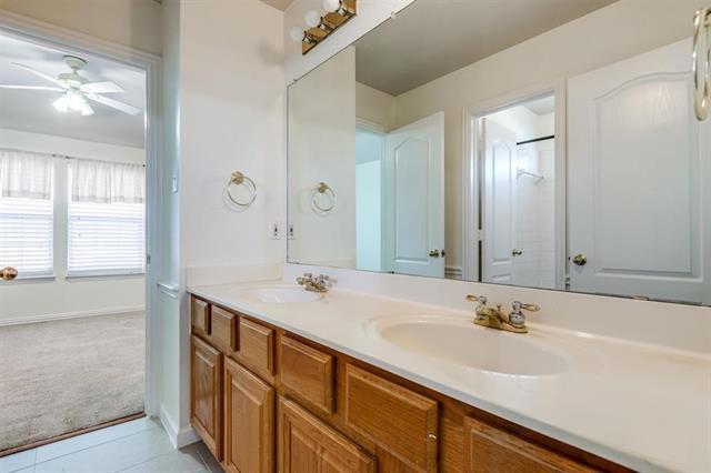 Building Photo - 8924 High Meadows Dr