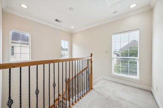 Building Photo - 1316 Birdsall St
