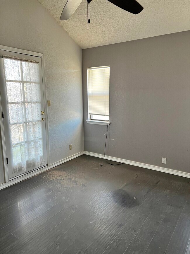 Building Photo - 2905 Gilberto Avila St