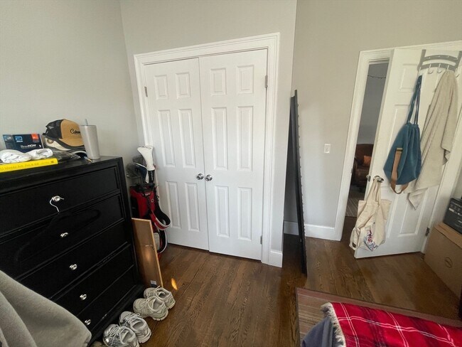 Building Photo - 781 Parker St