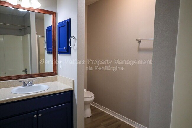 Building Photo - 5079 Cocoa Dr
