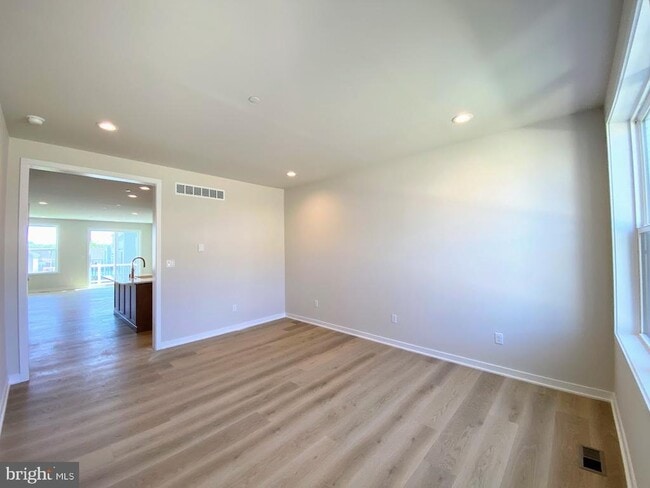 Building Photo - 408 HARTNUP St