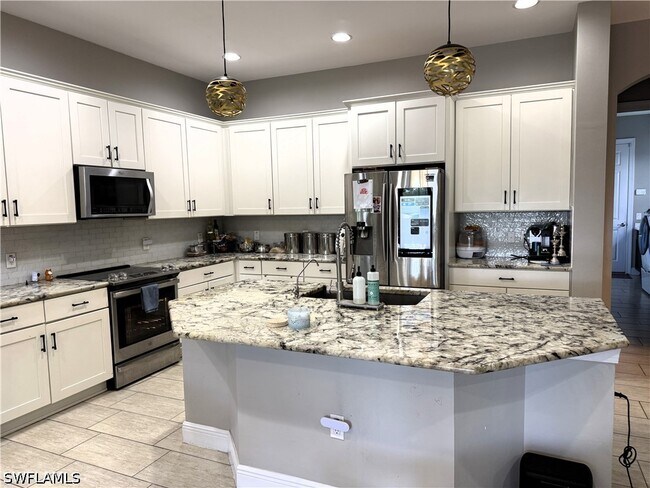 Building Photo - 10124 Belcrest Blvd