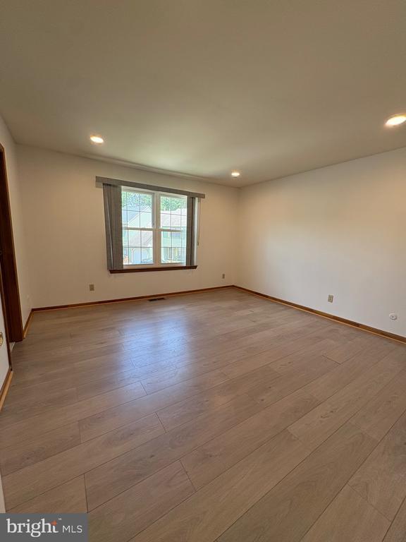 Building Photo - 8 Partridge Ct