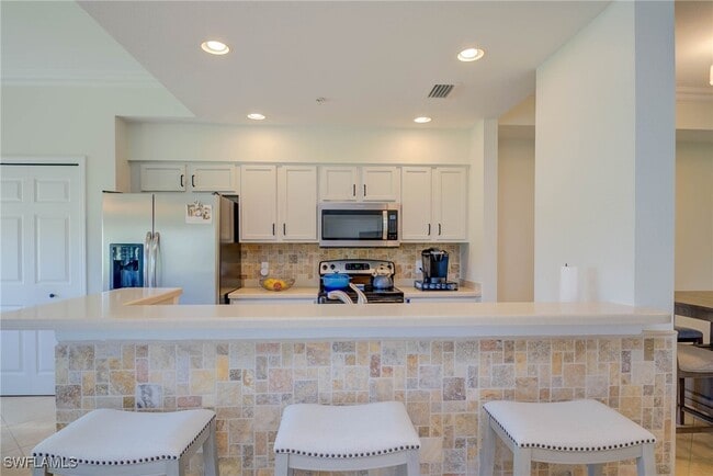 Building Photo - 10349 Heritage Bay Blvd