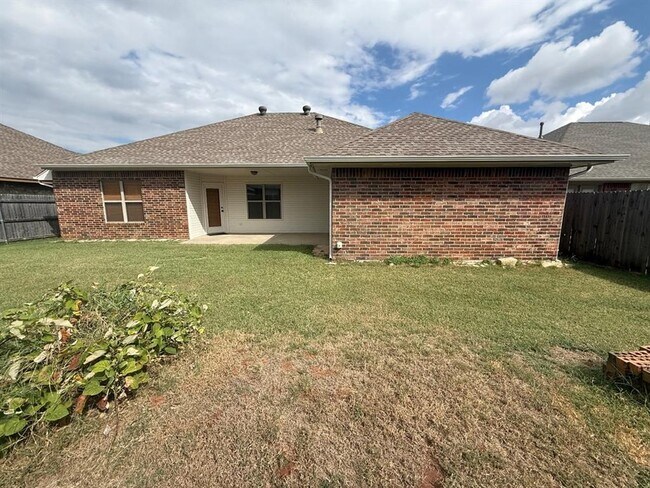 Building Photo - 616 Morningside Dr
