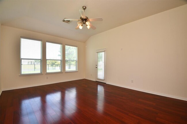 Building Photo - 13801 Rose Bay Ct