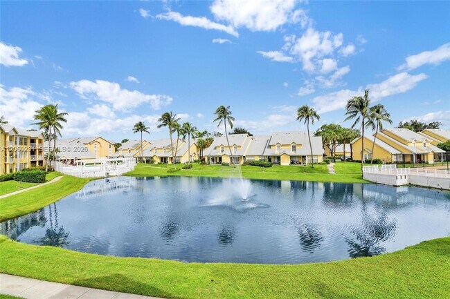 Building Photo - 6292 La Costa Dr