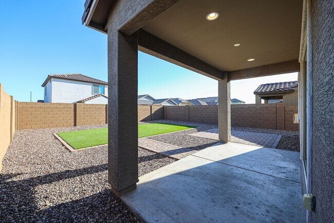Building Photo - MOVE IN SPECIALS!! Recently Built Home in ...
