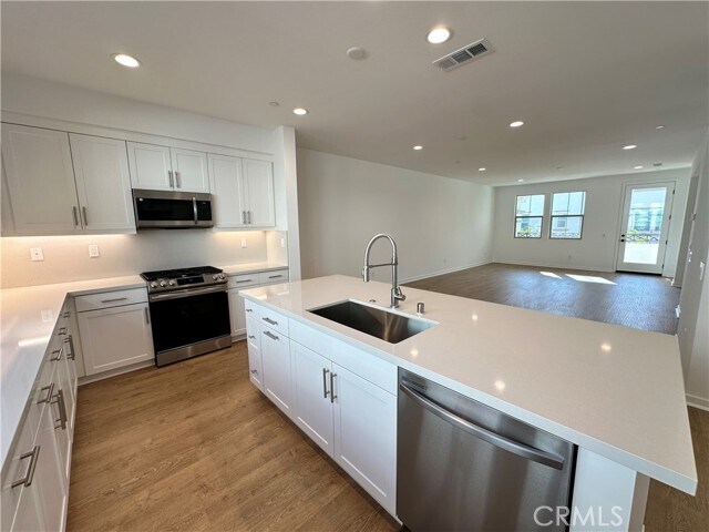 Building Photo - 249 Averett Ct