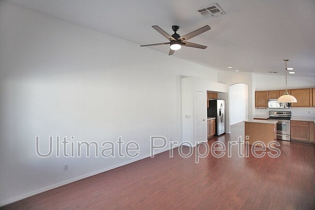 Building Photo - 8214 W Tonopah Dr