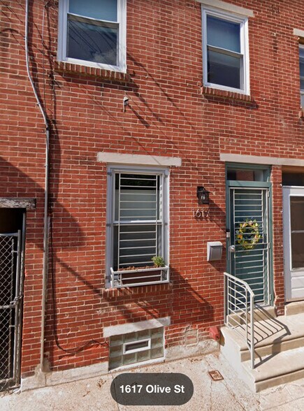 Main entrance - 1617 Olive St
