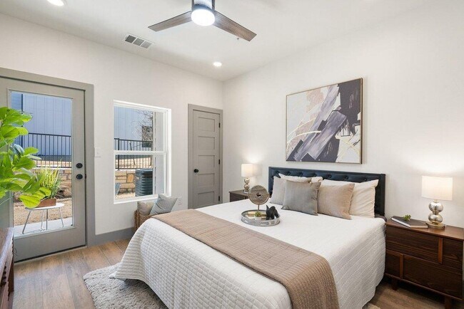 Building Photo - 2450 Wickersham Ln