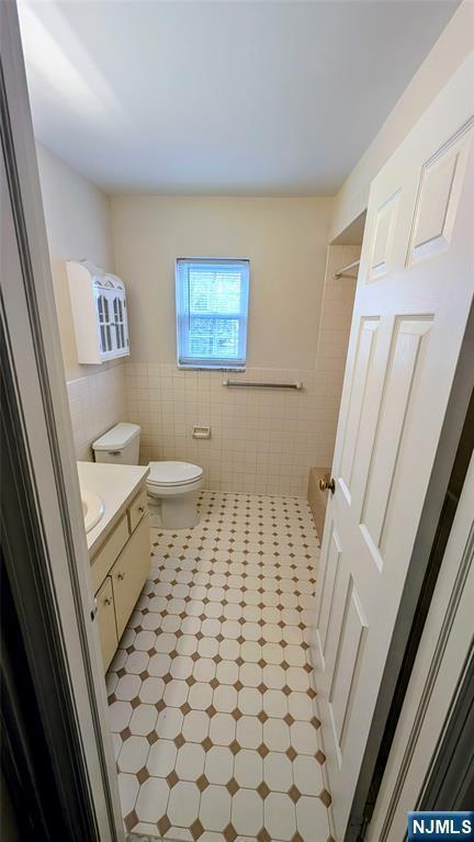 Building Photo - 522 N Maple Ave