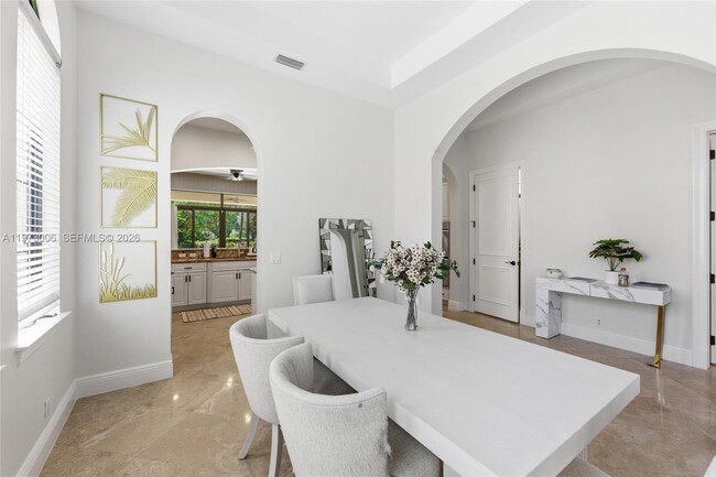 Building Photo - 9564 Exbury Ct