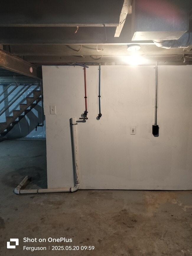Building Photo - 811 Arline Dr