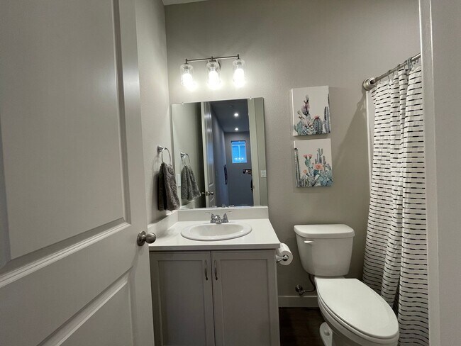 Building Photo - Hillsboro 3 Bed 2.5 Bath Townhome in Reeds Crossing ~ Includes A/C, 2 Car Garage w/ Level 2 Charg...