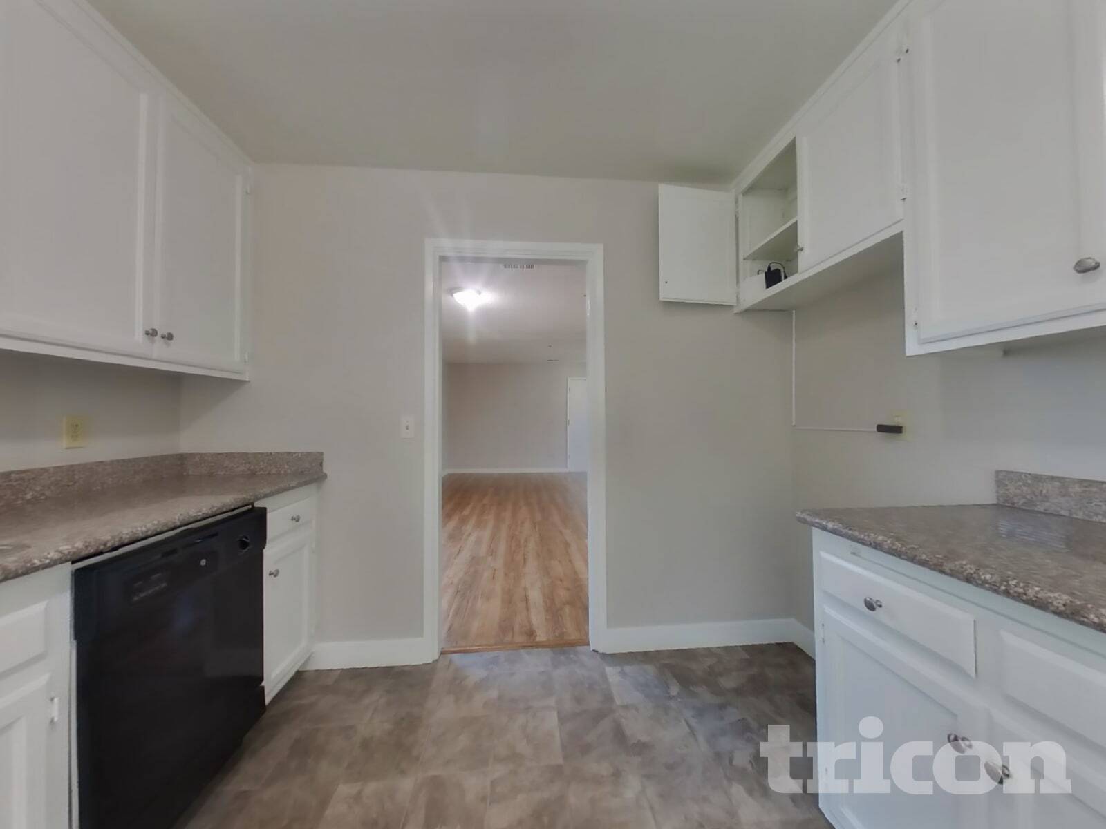 Building Photo - 1213 Essex Dr