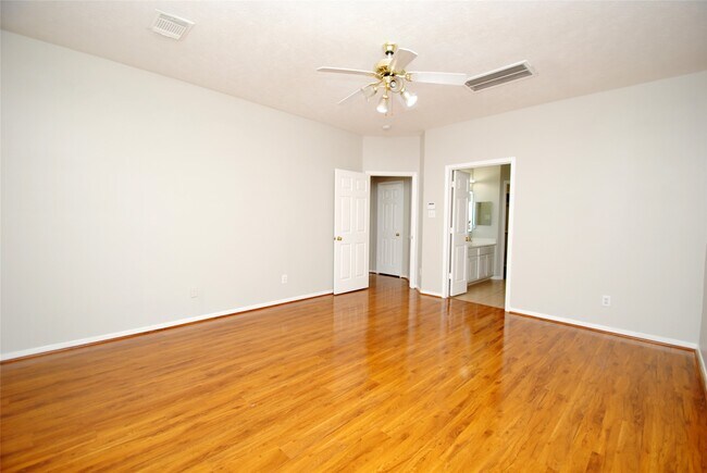 Building Photo - 1115 Oxford Mills Ln