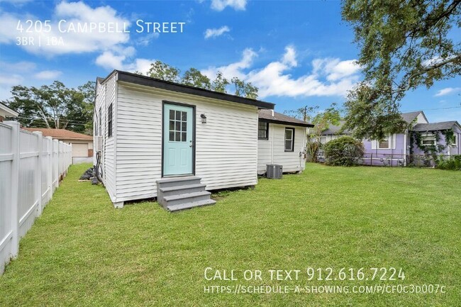 Building Photo - "Charming 3-Bedroom Haven in Savannah – Co...