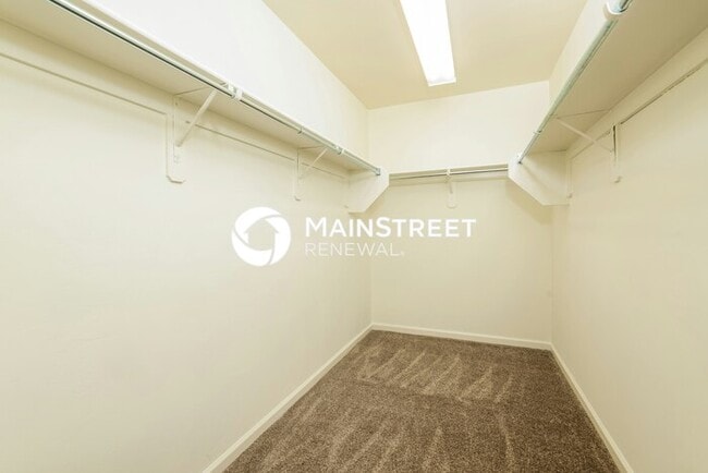 Building Photo - 4 Bedroom Pet-Friendly Home in VAIL, AZ with Main Street Renewal