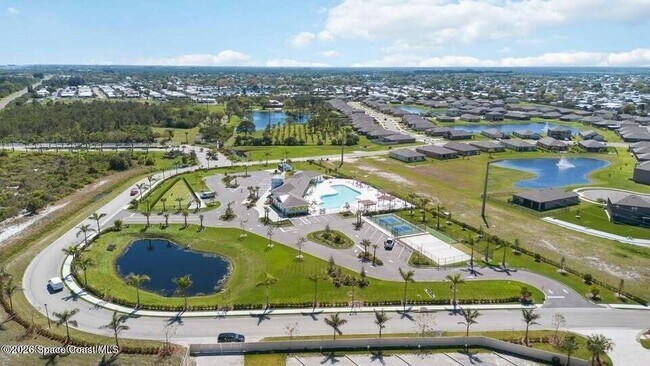 Building Photo - 5388 Waterfall Pl