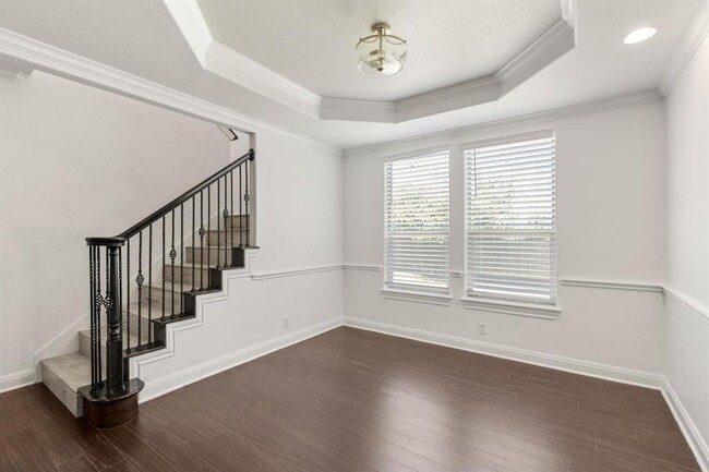 Building Photo - 135 Clematis Ct
