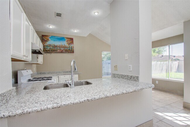 Building Photo - 7215 Caracas Dr