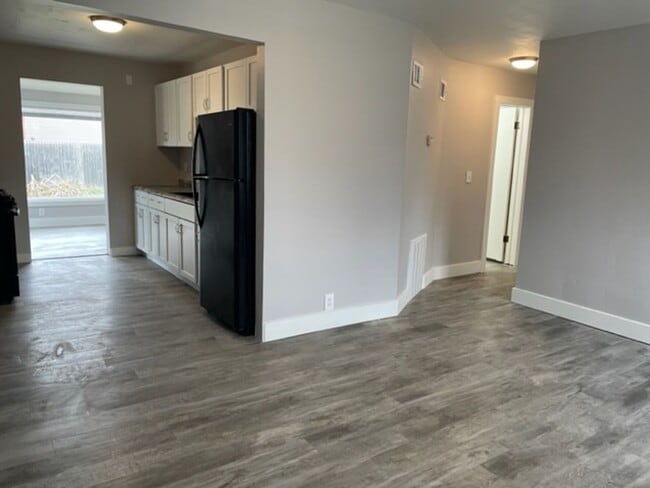 Building Photo - Spacious 4-Bedroom Home in Kentwood – Minutes from Grand Rapids