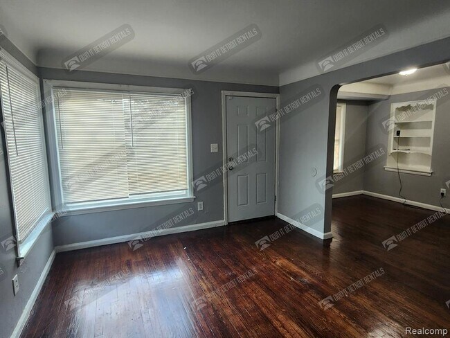 Building Photo - 12704 Memorial St